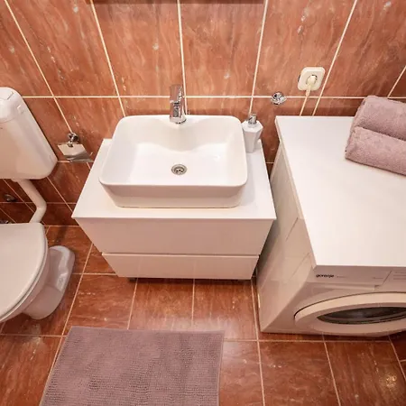 Nikola Apartment Makarska