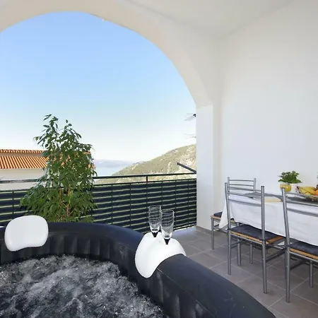 Nikola Apartment Makarska