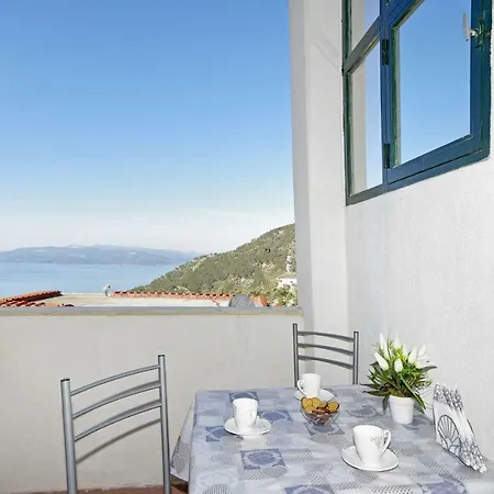 Nikola Apartment Makarska