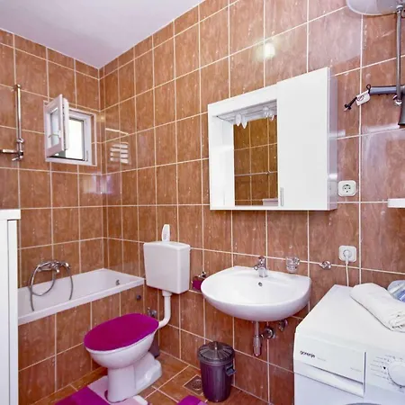 Nikola Apartment Makarska